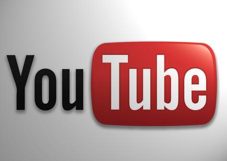 YOUTUBE COMPIE 10 ANNI, DA VIDEO A MEDIA GLOBALE